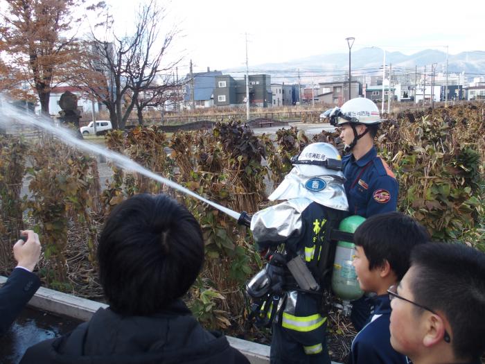 放水訓練の模様
