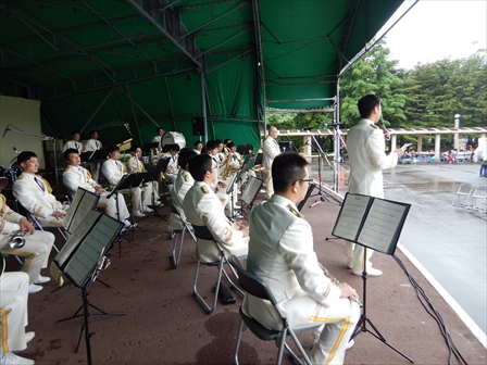 写真:新さっぽろ音楽の日での演奏の様子
