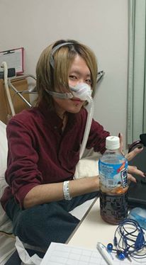 呼吸器をしていた頃の木明さんの写真