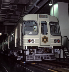 地下鉄東西線の車両（6000形）の写真