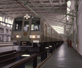 地下鉄東西線の車両（6000形）の写真