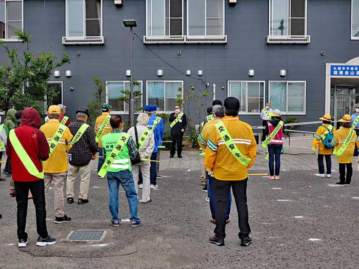 写真2:土井区長のあいさつの様子