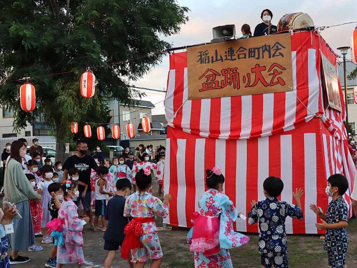 写真2:盆踊りの様子