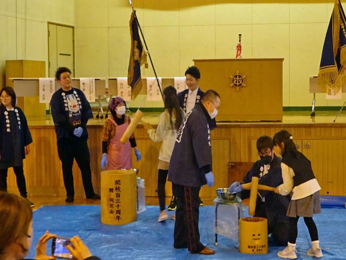 餅つき大会の様子