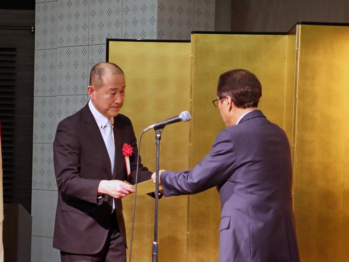 表彰の授与