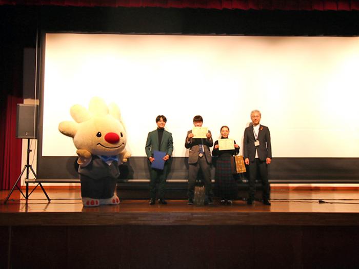 表彰式の様子