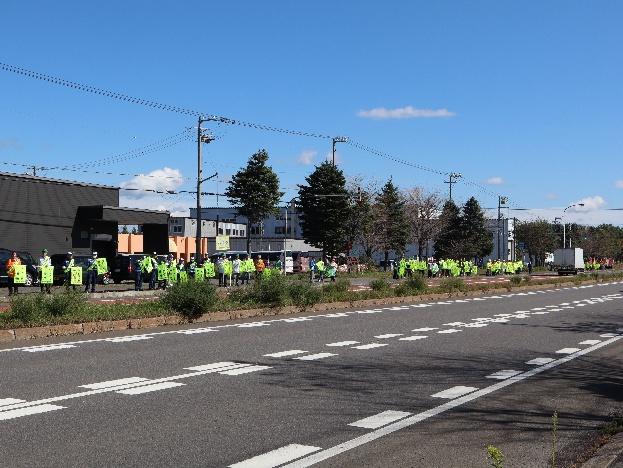 三市合同街頭啓発の様子