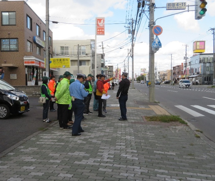 10月5日発生交通死亡事故現場診断の様子
