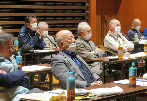 講義中の指導員の皆さんの様子
