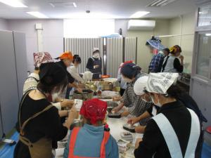 トッピング準備の様子