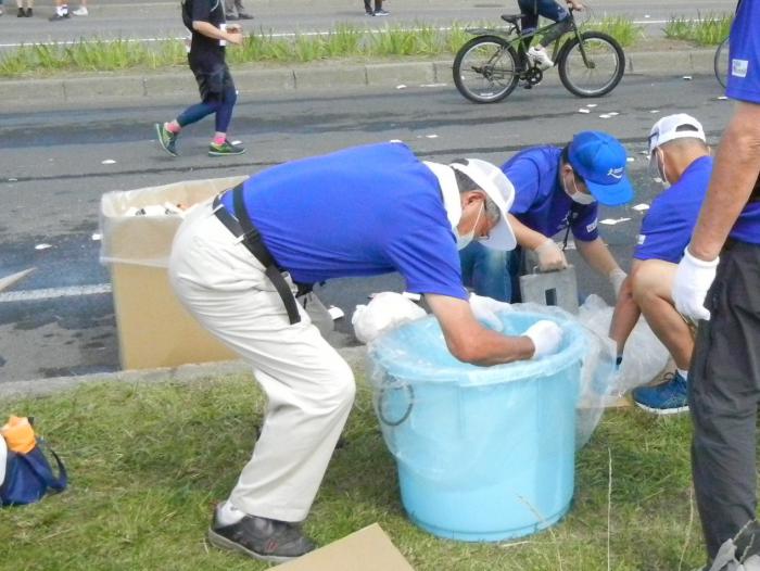 北海道マラソン給水ボランティア3