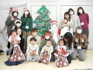 参加者みんなでの記念撮影の写真