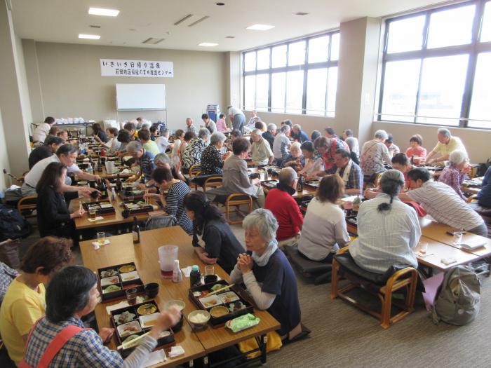 いきいき日帰り温泉旅行での食事の写真