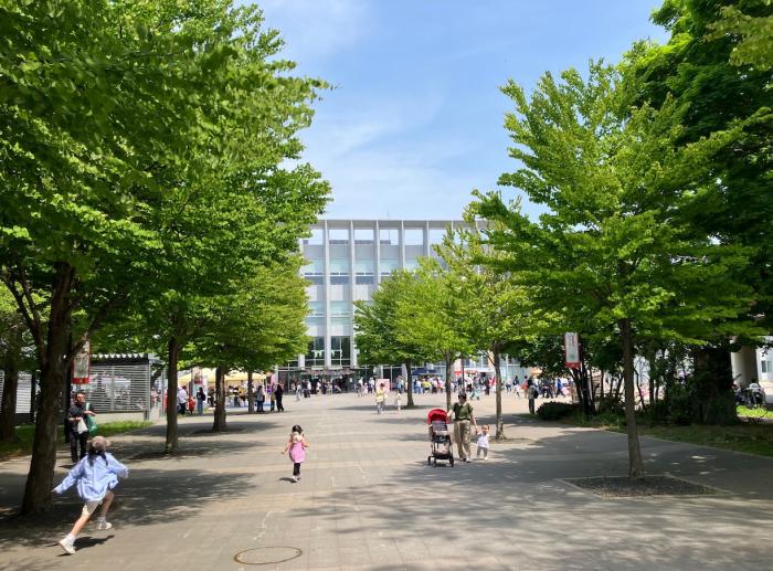 緑も多い北海道科学大学