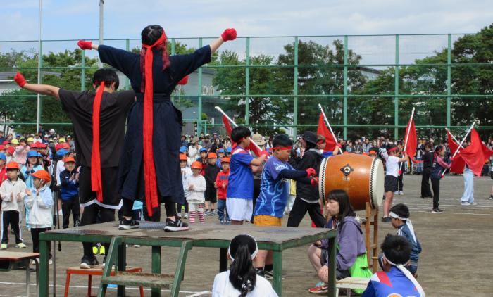 前田中央小の運動会開会式