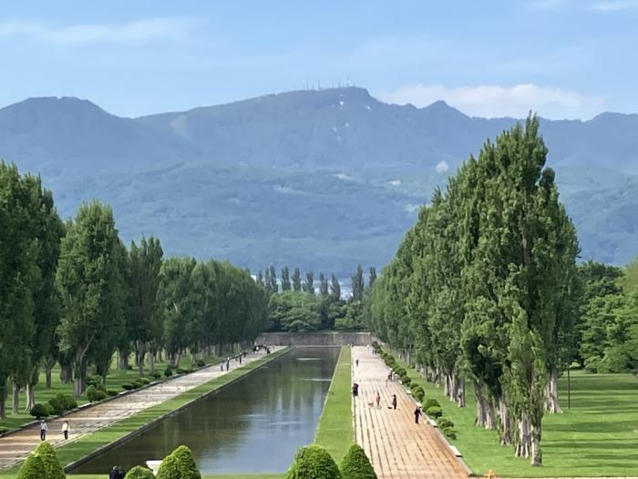 公園から望む手稲山