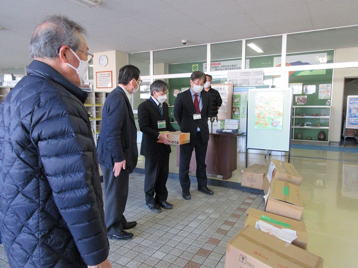 新陵小学校