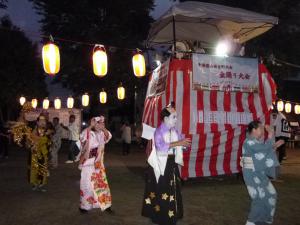 大人の仮装大会