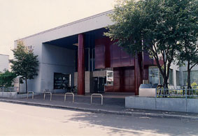 元町図書館写真