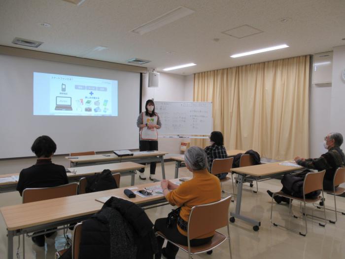 「スマホ教室」写真