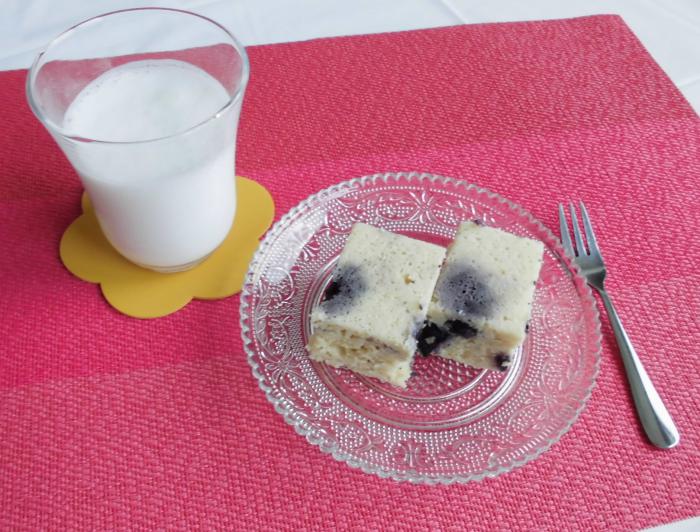 おからヨーグルトケーキ＆ラッシー
