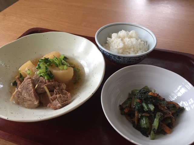 火曜日昼ご飯