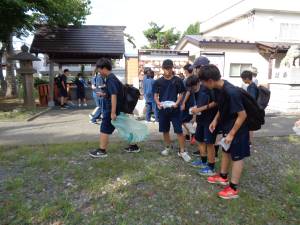 西岡北中学校の清掃活動1