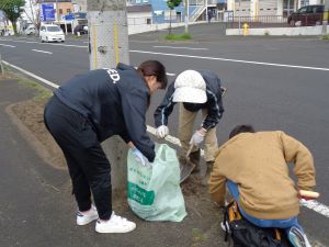 札幌大学の土起こし作業3