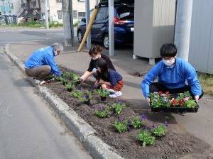 日信電子の植花活動3