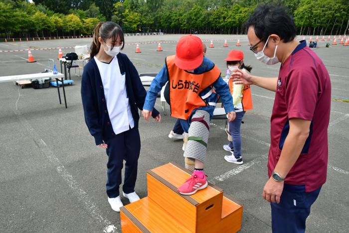 高齢者体験の様子