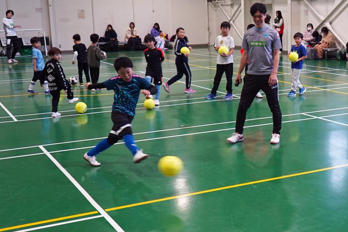 シュート練習の様子
