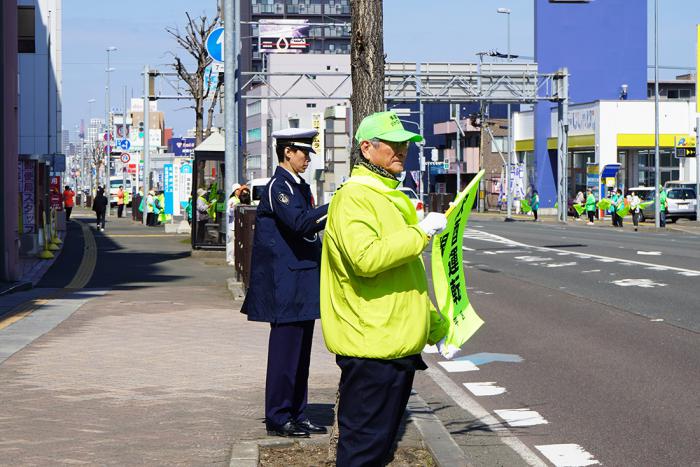 交通安全運動の様子1