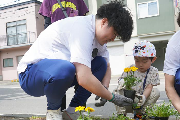 花植えの様子4