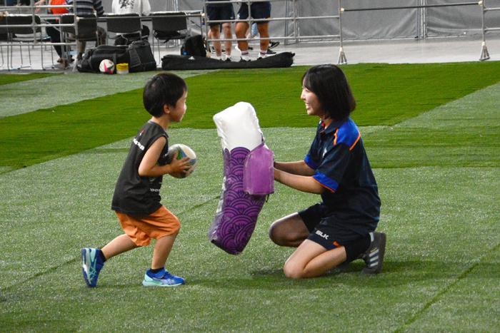 ラグビー体験の様子