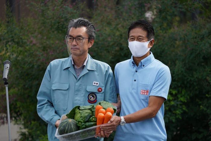 さっぽろ圏いちば野菜贈呈式1