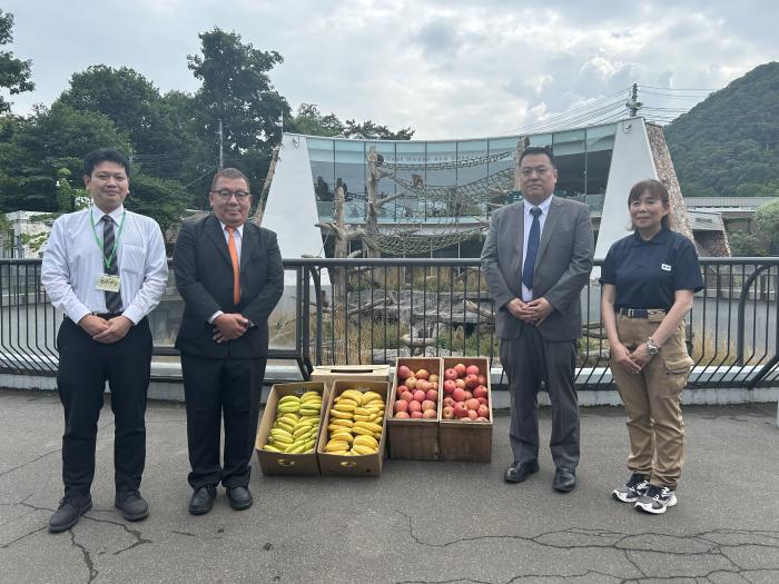 寄附贈呈式の様子